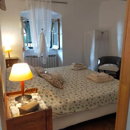 Appartamento Incantevole Con Giardino Genua Exterior foto