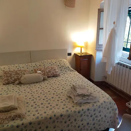 Appartamento Incantevole Con Giardino Genua Exterior foto
